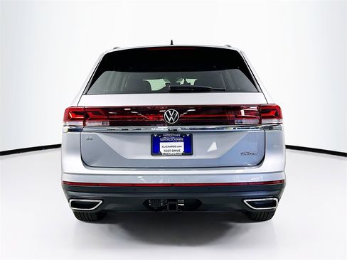 New 2026 Volkswagen Atlas SE image 15
