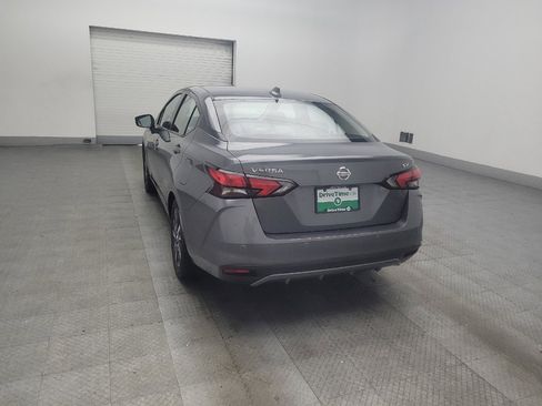 Used 2021 Nissan Versa SV FWD image 5