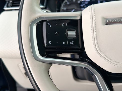 Used 2022 Land Rover Range Rover Velar R-Dynamic S image 38