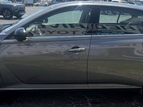 Used 2024 Nissan Altima 2.5 SR image 5