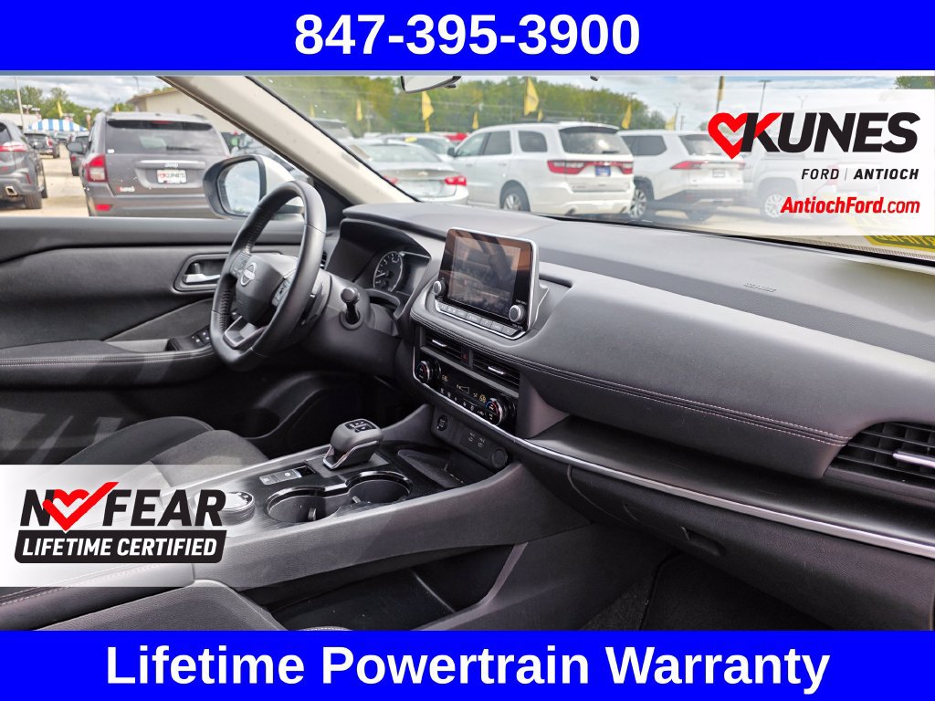 Used 2025 Nissan Rogue SV AWD/4WD image 36