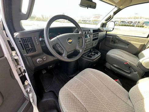 Used 2019 Chevrolet Express 3500 LT w/ LT Preferred Equipment Group image 16