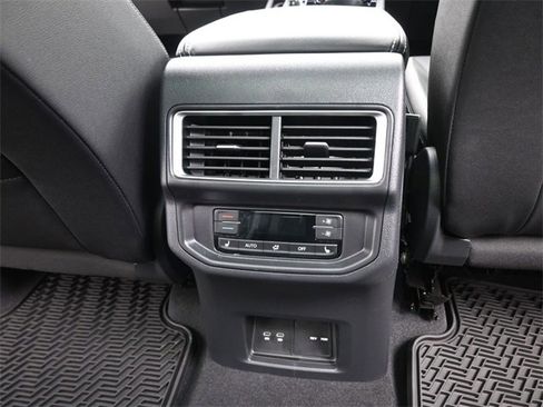 New 2026 Volkswagen Atlas SEL Premium R-Line image 24