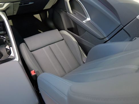 New 2025 Audi Q5 Premium Plus image 34