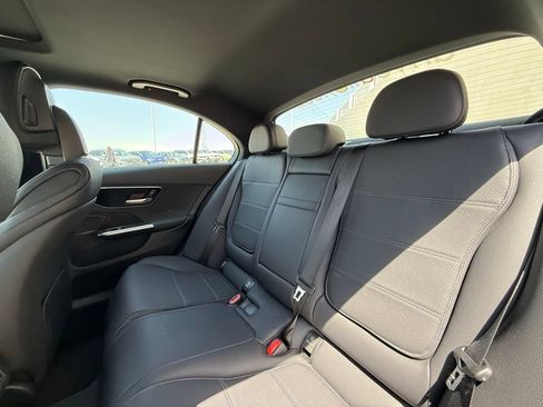 Used 2025 Mercedes-Benz C 300 Sedan image 19