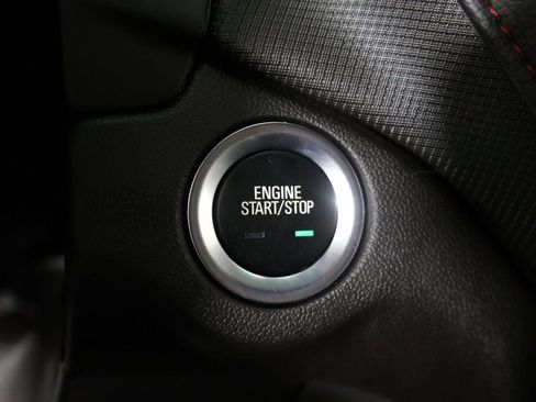 Used 2023 Chevrolet Equinox RS image 40