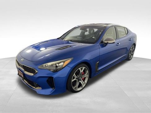 Used 2018 Kia Stinger GT2 AWD/4WD image 3