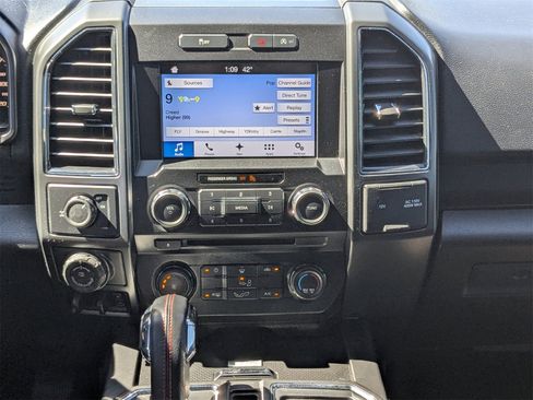 Used 2017 Ford F150 XLT w/ Equipment Group 301A Mid image 19