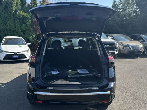 New 2026 Nissan Rogue Platinum w/ Platinum Premium Package image 9