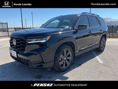 Certified 2025 Honda Pilot Sport image 1