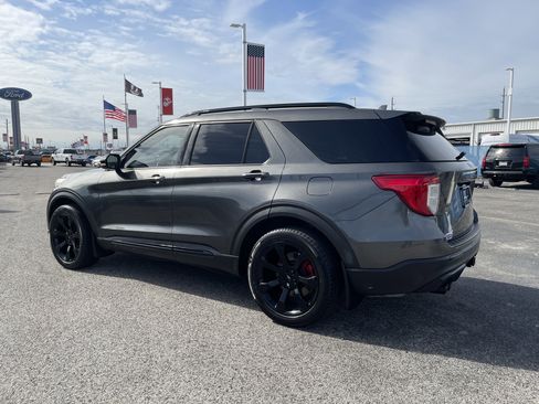Used 2020 Ford Explorer ST w/ ST Street Pack image 6