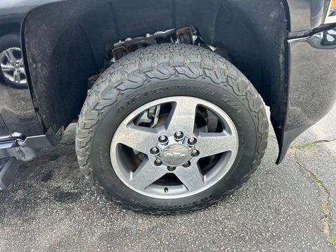 Used 2016 Chevrolet Silverado 2500 High Country w/ Duramax Plus Package AWD/4WD image 48