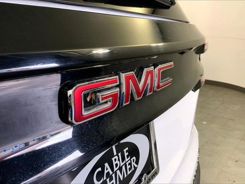 Used 2025 GMC Acadia Elevation AWD/4WD image 31