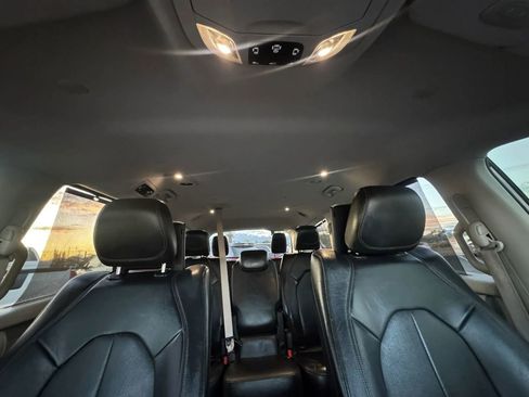 Used 2017 Chrysler Pacifica Touring-L Plus FWD image 54