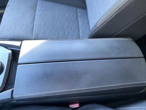 Used 2023 Nissan Rogue SV image 17