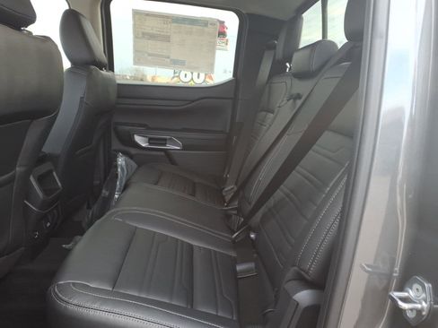 New 2025 Ford Ranger Lariat w/ FX4 Off-Road Package image 13