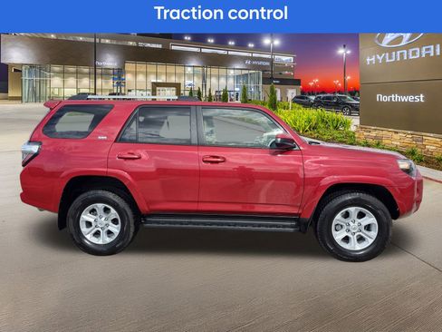 Used 2019 Toyota 4Runner SR5 image 6