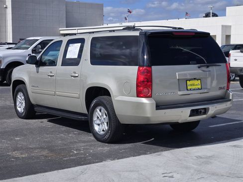 Used 2014 GMC Yukon XL SLT image 7