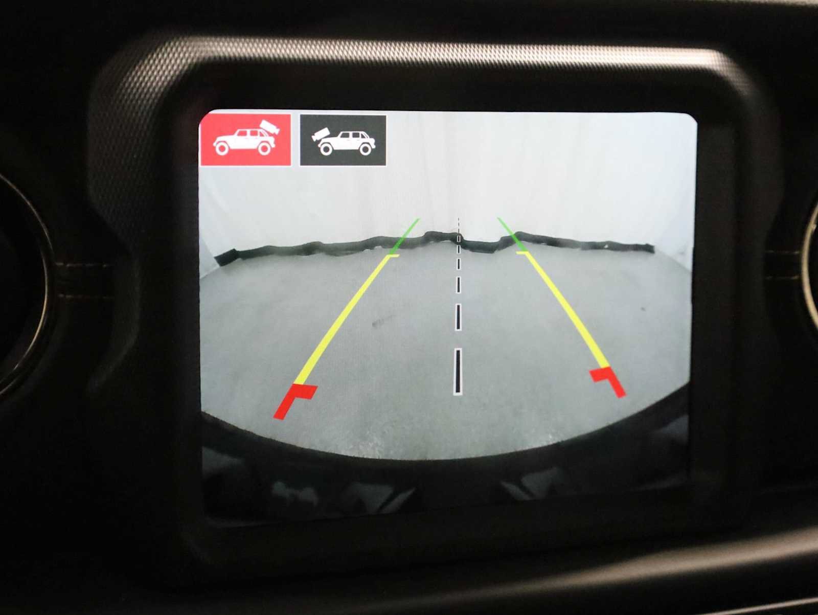 Used 2021 Jeep Wrangler Unlimited Sahara AWD/4WD image 31