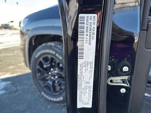 Used 2022 Jeep Cherokee Latitude w/ Trailer Tow Group image 34