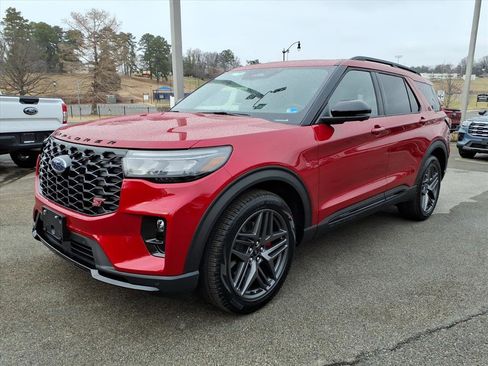 New 2026 Ford Explorer ST w/ Sun And Sound Package image 8