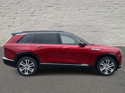 New 2026 Cadillac Vistiq Luxury w/ LPO, Floor Liner Package