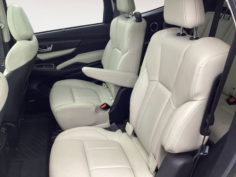 Certified 2024 Subaru Ascent Limited w/ Technology Package image 13