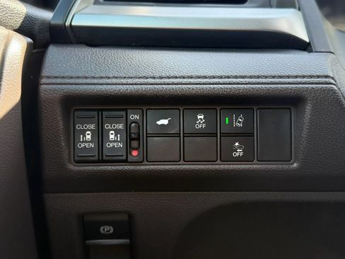 Used 2018 Honda Odyssey EX-L image 28