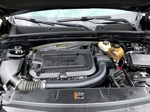 Used 2022 Buick Envision Essence w/ Sport Touring Package FWD image 32