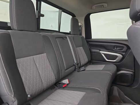 Used 2024 Nissan Titan SV image 35