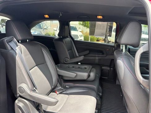 Used 2024 Honda Odyssey Sport image 15