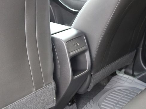 Used 2025 Chevrolet Trax LT w/ Driver Confidence Package FWD image 22