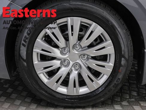 Used 2023 Nissan Sentra S FWD image 32
