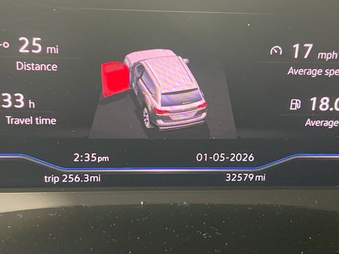 Used 2023 Volkswagen Atlas SE image 12