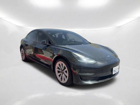 Used 2023 Tesla Model 3 Standard Range RWD image 3
