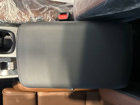 New 2026 Subaru Outback Touring AWD/4WD image 25