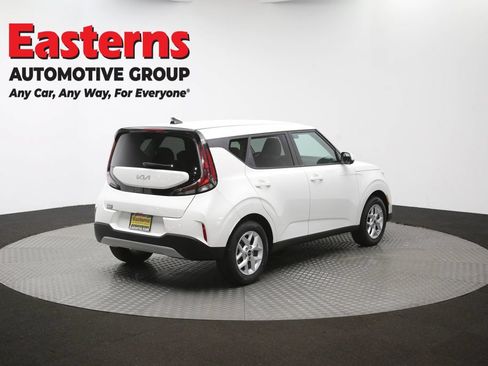 Used 2025 Kia Soul LX FWD image 39