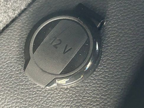 Certified 2023 Volkswagen Tiguan SE R-Line image 45