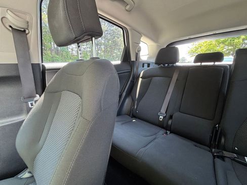 Used 2025 Kia Sportage LX FWD image 39