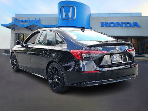 Used 2023 Honda Civic Sport image 5