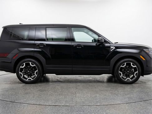 Used 2025 Hyundai Santa Fe SEL image 11