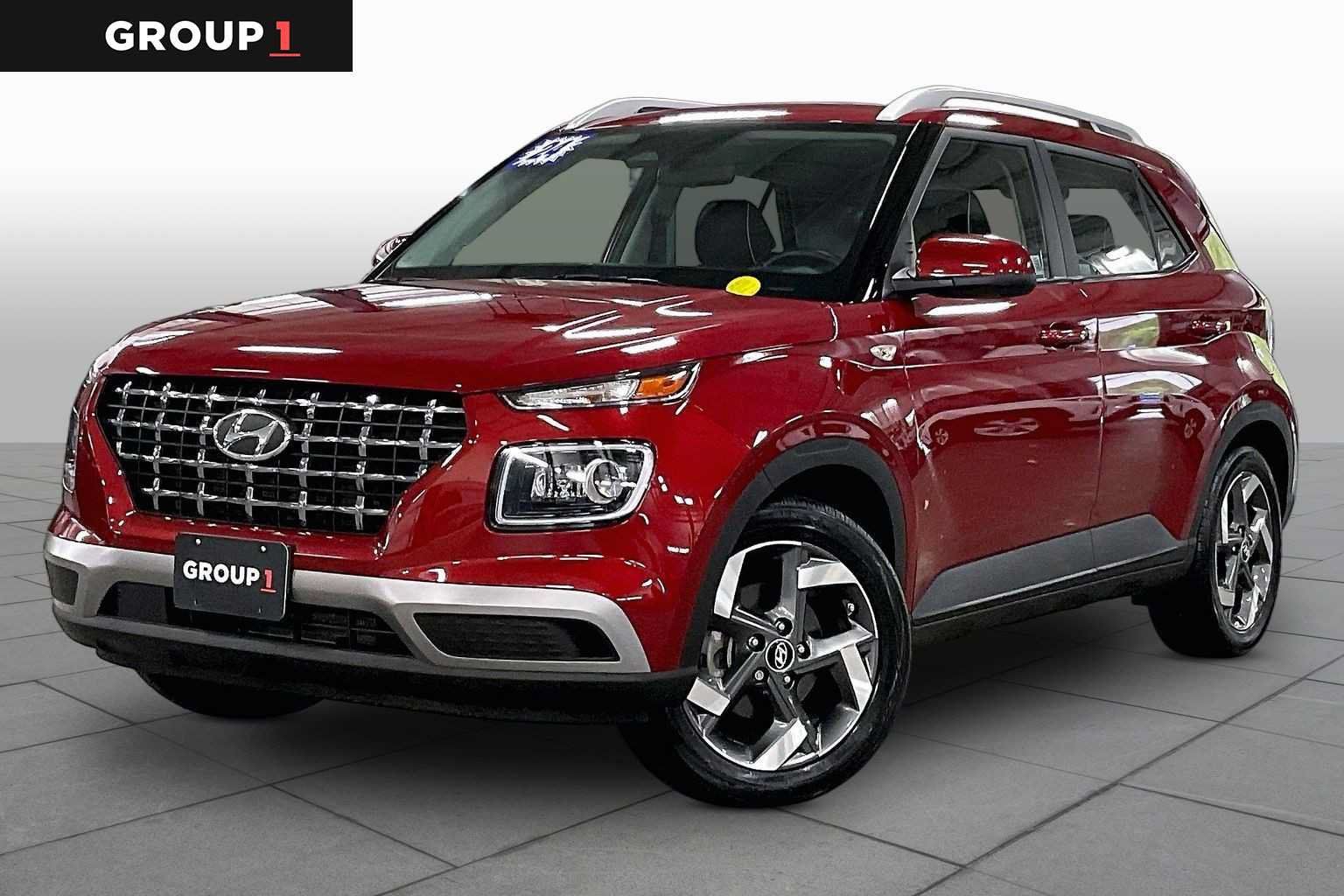 Used 2024 Hyundai Venue Limited FWD image 1
