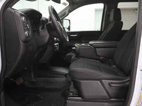 Used 2023 GMC Sierra 2500 Pro w/ Gooseneck/5TH Wheel Package image 8