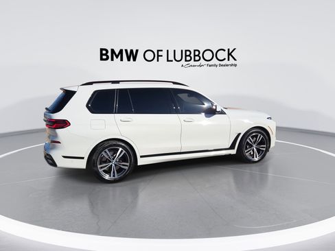 Certified 2026 BMW X7 xDrive40i w/ M Sport Package image 9