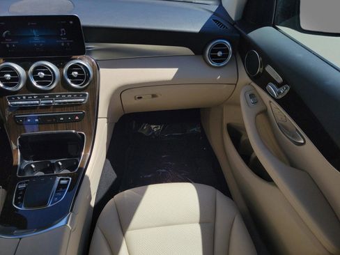 Certified 2022 Mercedes-Benz GLC 300 GLC 300 image 18