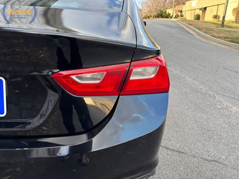 Used 2014 Chevrolet Impala LT w/ Convenience Package image 13