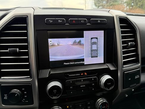 Used 2020 Ford F150 Platinum w/ Technology Package image 19