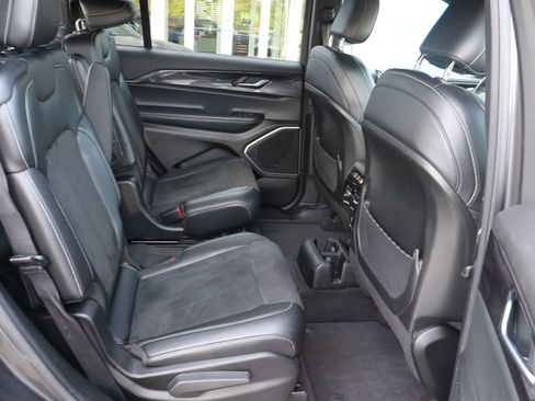 Used 2021 Jeep Grand Cherokee L Laredo AWD/4WD image 20