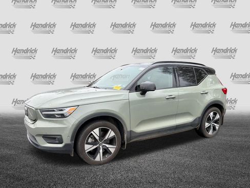 Certified 2022 Volvo XC40 P8 Recharge Plus image 6