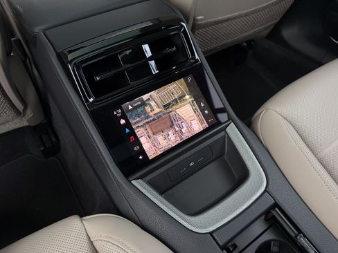Certified 2025 Porsche Panamera 4 E-Hybrid AWD/4WD image 19